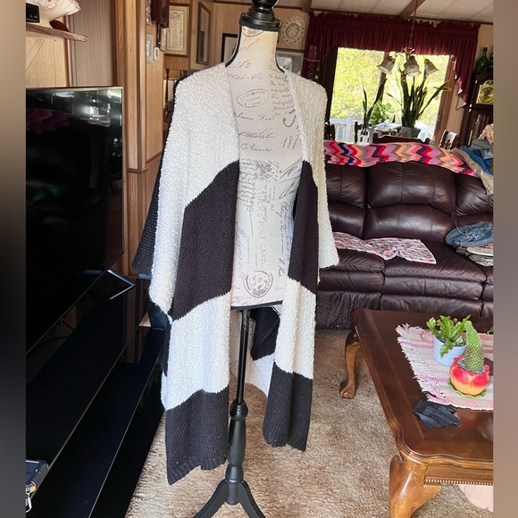 Anthropology Mixed Stripes Kimono one size black and white striped. - Picture 5 of 16